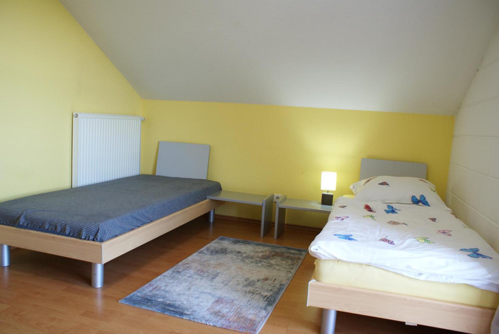 קלן Zimmer Mit Gartenblick מראה חיצוני תמונה